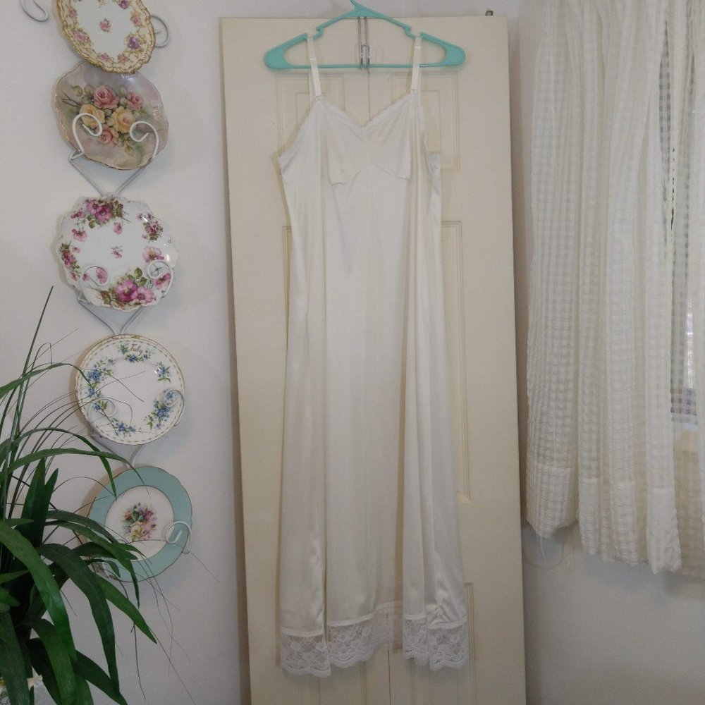 Bee Hive Full Lenght Slip